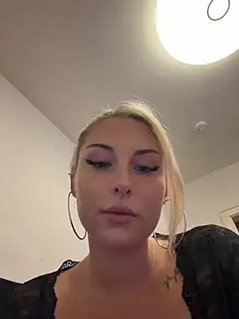 SarahWildy - Go doggy💦