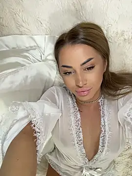 KirstieVegas - Keep my body hot and my pussy wet😈🎁LT