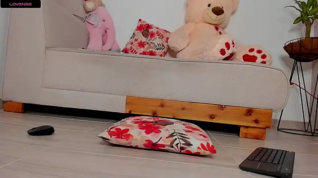 Curly_sweett1 - breaks my big pussy hard