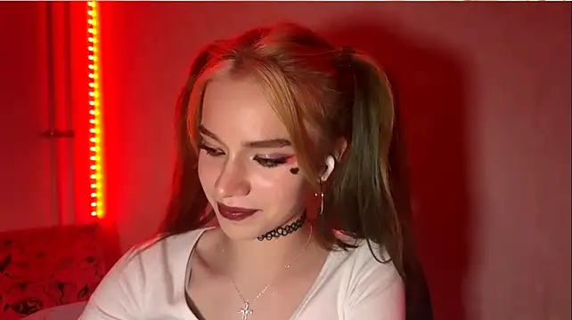 LydaDrozdenko - SEXY EYE CONTACT CLOSE UP <3
