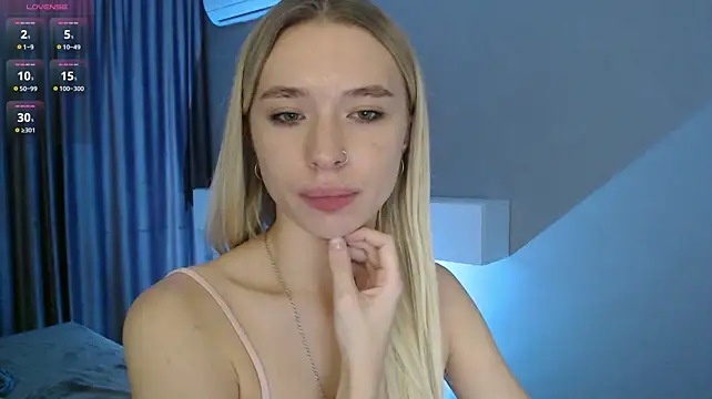 Emily_Hartt - ❤️Full naked + dildo in pussy ❤️