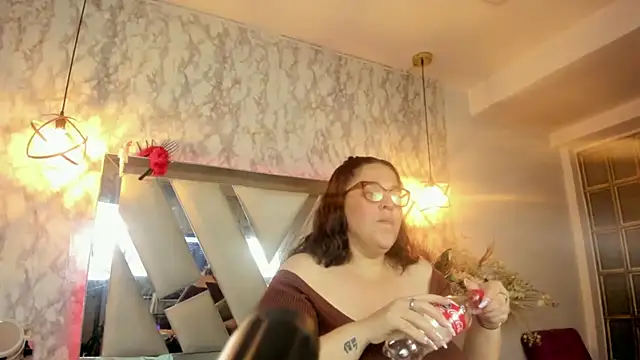 Kataleyamilf69_ - Naked for you+finger in my bigass🍑