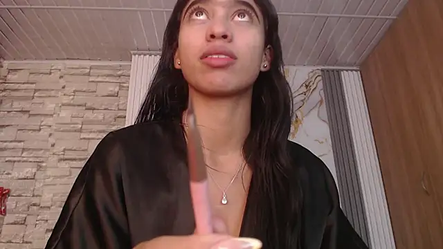 Madelyandjonthpri - dildo in my ass for 5 min