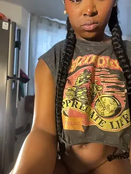 Cynthia_es - wet my pussy 🔥