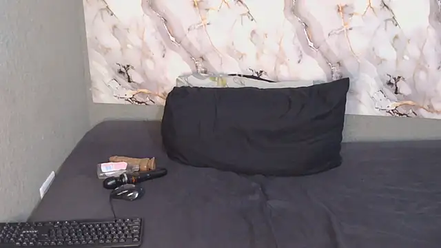 BadBitchSlender - SQUIRT FOR DADDY