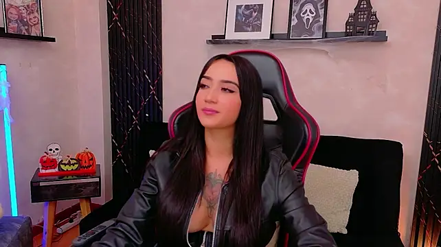 EmmyEvans1 - flash pussy