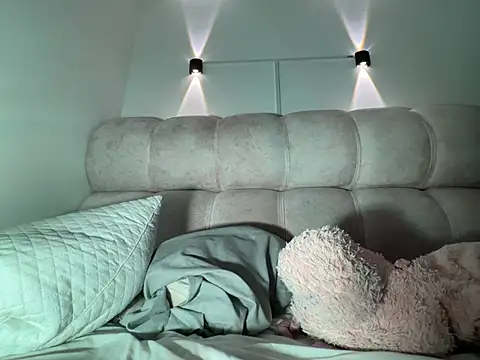 Mia_curry - Kiss for me
