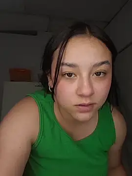 EmilyRoy77 - I naked for 4 minutes