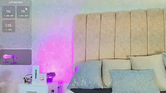 Vittoria_Conti_ - ride dildo 🥵