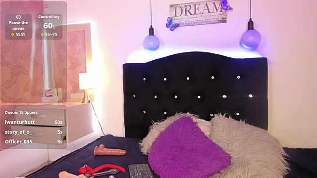 Hadid_honey - naked me and oil in tits