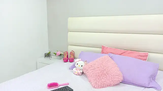 Atenea_Bunny - show pussy