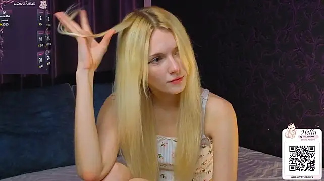 Helly_hoff - let's mash my tits under the bra