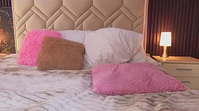 MiaaFarrel - shorts for my big ass 😈🔥🫦