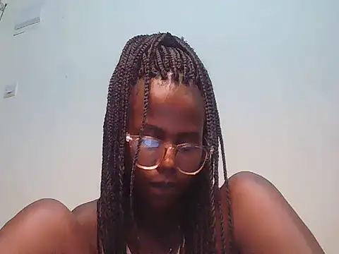 Sexxy_ebony2y - AM ALL YOURS BABY HANLE ME WITH CARE