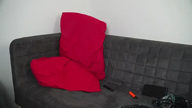 Tinyhannah - Hardcore pussy play with dildo