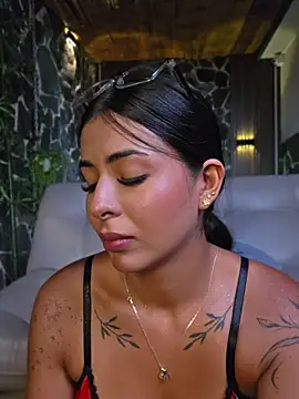 NicolleRivera_ - 🔥MAKE MY PUSSY WET WITH VIBRATIONS 🔥