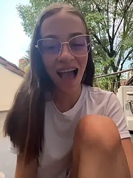 Chloe_Key - TOPLESS IN PUBLIC