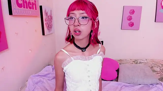 Venus_Rouge - 3 fingers in my pussy ♥️
