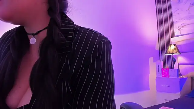 AmberGreyy_ - Bounce my boobs 🖤