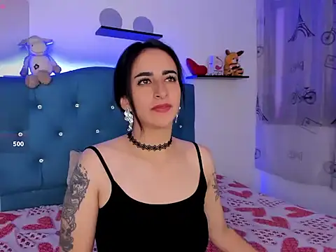 Enola_holmess - naked me and oil in tits
