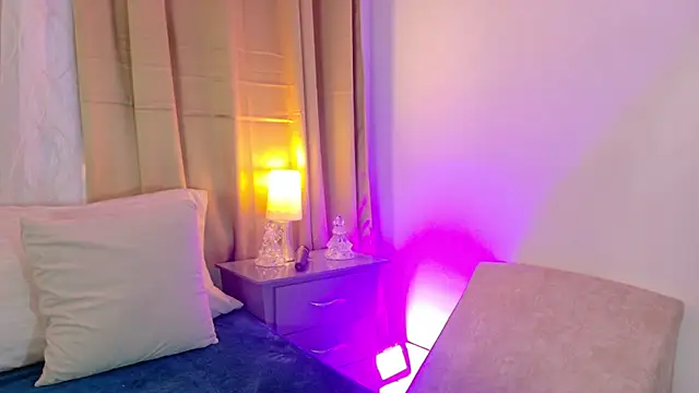 Talivega - show tits 🍒🔥