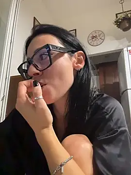 Alibi_room - Mi spoglio e mi tocco + LT hot video