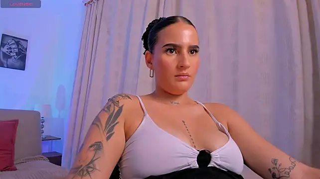 Naiely_Naides - prepare my pussy for squirt 🔥