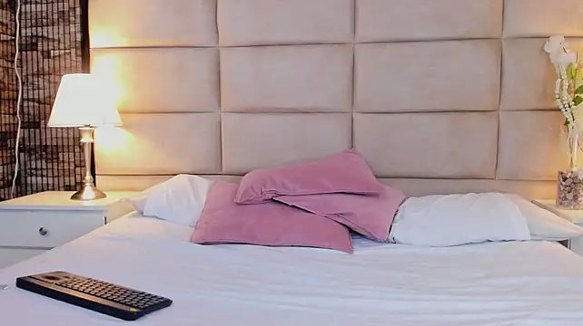 AnaiFlorez - Sensual body tease 🔥