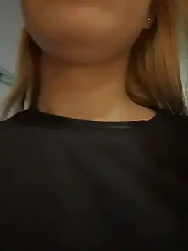Isabella-gaviria - FUCK MY PUSSY IN MENS BATHROOM👿🥵
