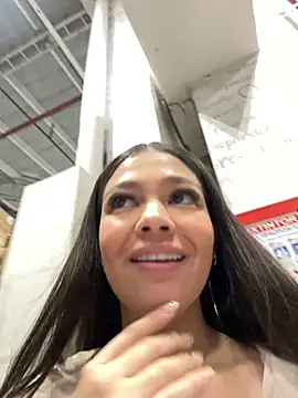 Alyshanon18 - BITE NIPPLES IN PUBLIC🥵