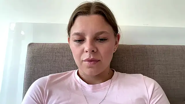 AmieLendor - Extreme closeup video pussy masturbation