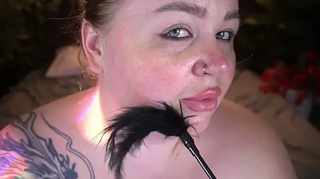 ZaraReignn - naked+control toy 7 min😍