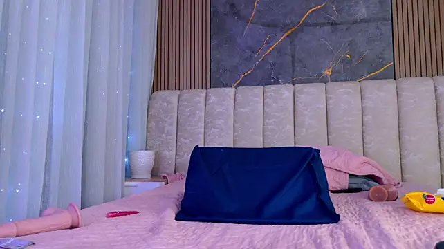 Carol_juicyy - Show Big Squirt 🍑🍑💦💦