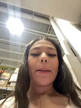 Alyshanon18 - BITE NIPPLES IN PUBLIC🥵