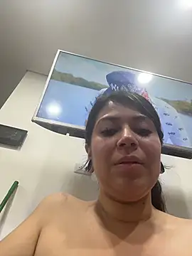 Emilyjohanson - Naked + Finger