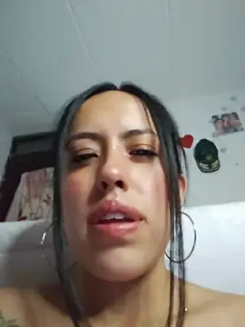 Queen_Ashly - Dance + naked + oil 😏