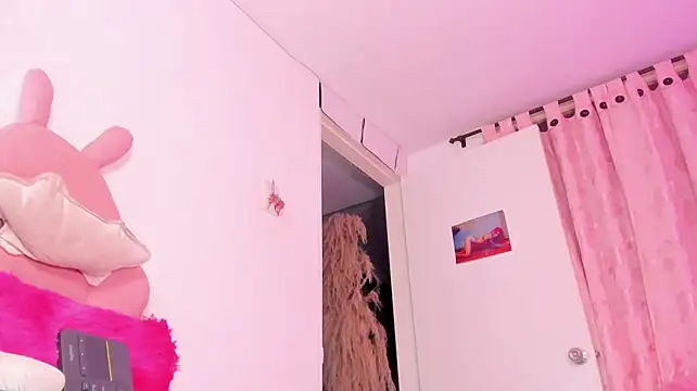 Megan_Robertss - drooling on my boobs🍒💦