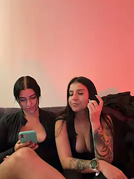 AlannaEvons - Tits Out + Spank In Public 🍒😈