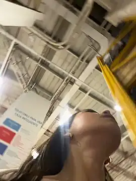 Alyshanon18 - BITE NIPPLES IN PUBLIC🥵