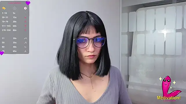 Chloehanna - top off with nipples hard 🤭