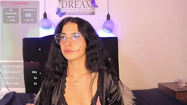 Hadid_honey - naked me and oil in tits