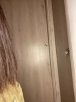 Miley_rouse - Control lush x 3 min and fingers in ass