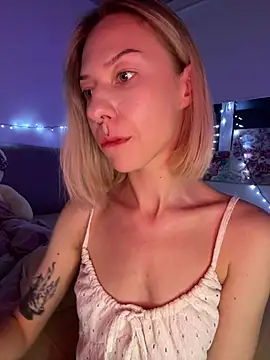 _urbestie_ - fingering play