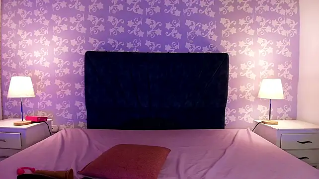 SalomeSimonz - show bobs and slap 💦🔥