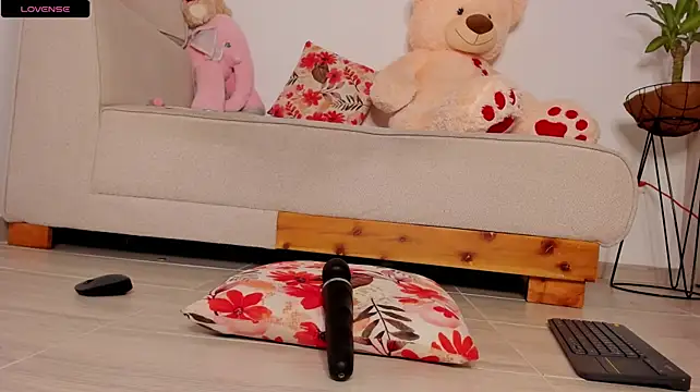 Curly_sweett1 - breaks my big pussy hard