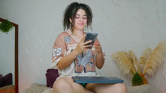 Merida_bell18 - Welcome to my room.