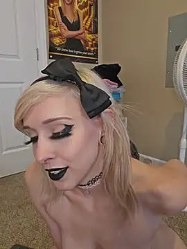 AmethystFoxx - Gape ass with widest plug