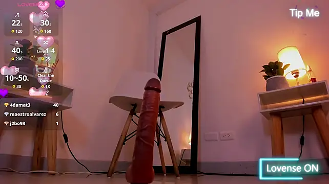 Jenn_cg - cameltoe in the chair