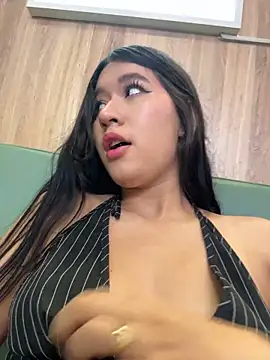 Salome-rojas - RIDING DOING SQUATS🔥 + CUM ON THE COCK