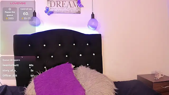 Hadid_honey - naked me and oil in tits
